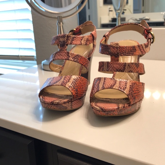 naturalizer snakeskin sandals